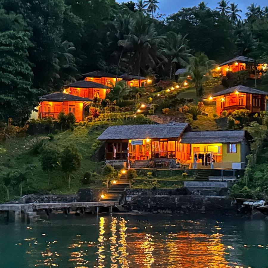K2 Lembeh Dive Resort Bitung Eksteriør billede