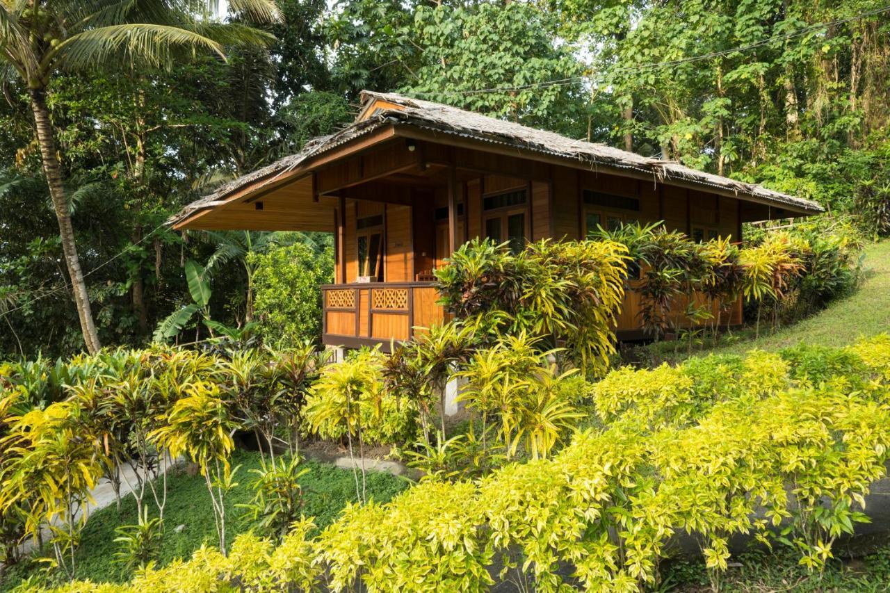 K2 Lembeh Dive Resort Bitung Eksteriør billede